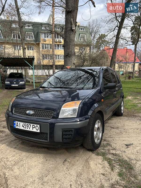Ford Fusion (2007)