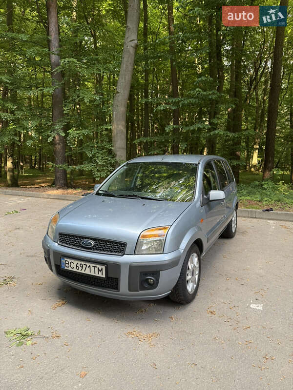 Ford Fusion (2007)
