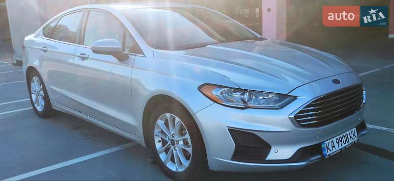 Ford Fusion (2018)