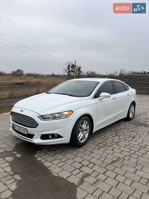 Ford Fusion (2014)