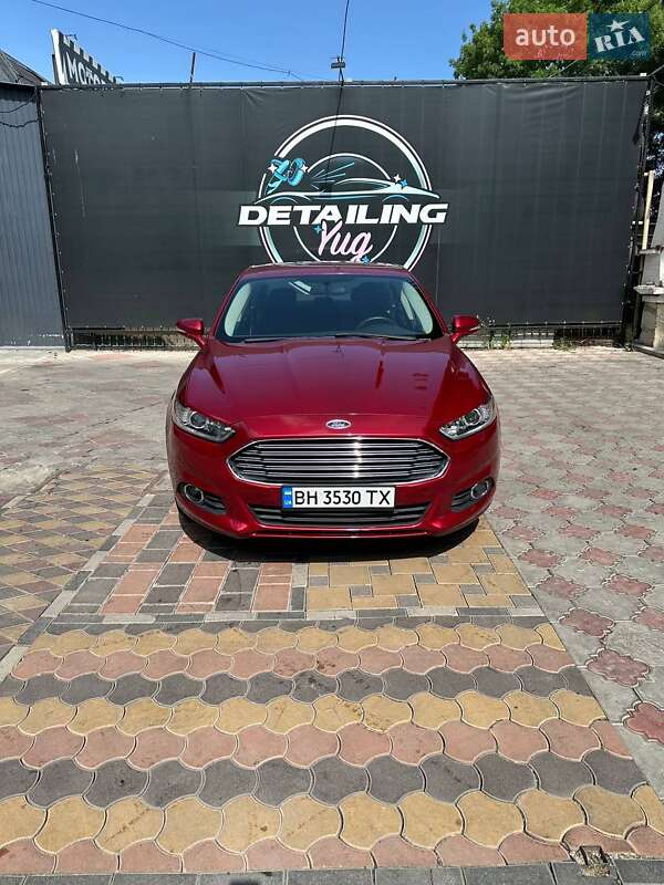 Ford Fusion (2013)