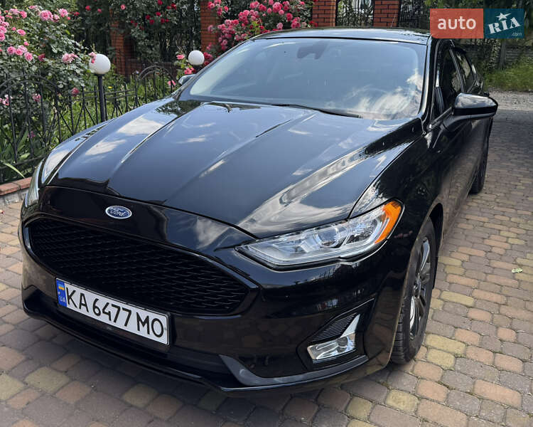 Ford Fusion (2019)