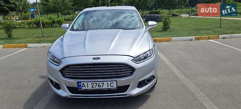 Ford Fusion (2013)