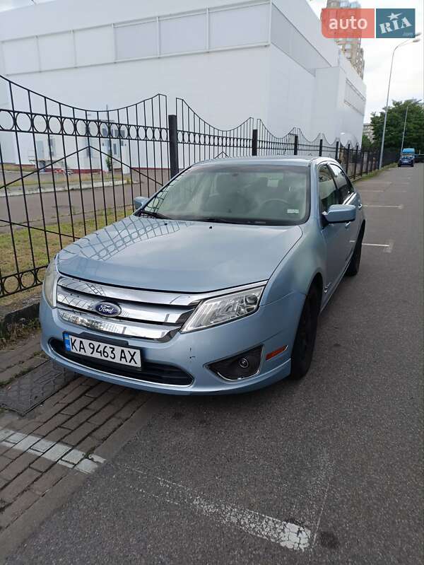 Ford Fusion (2010)