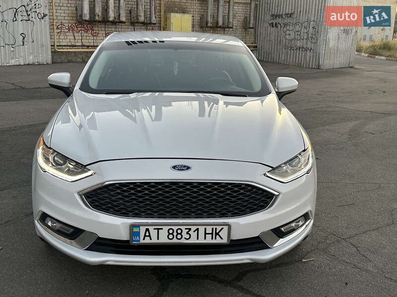 Ford Fusion (2017)