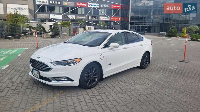 Ford Fusion (2017)