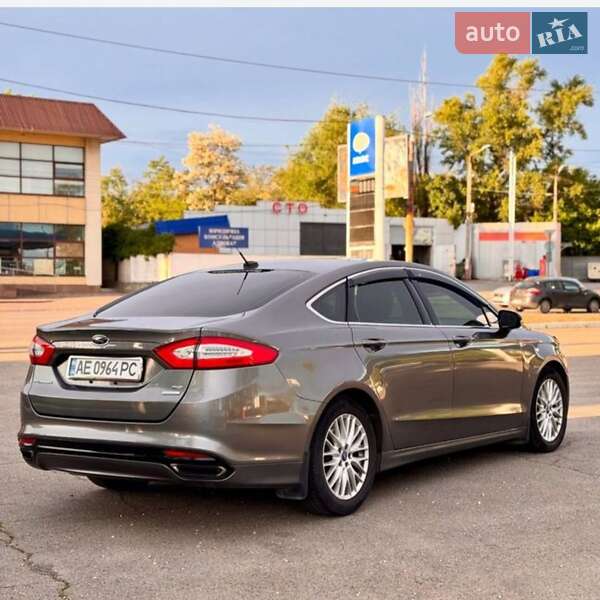 Ford Fusion (2014)