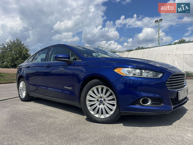 Ford Fusion (2015)