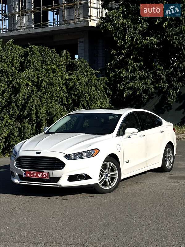 Ford Fusion (2015)