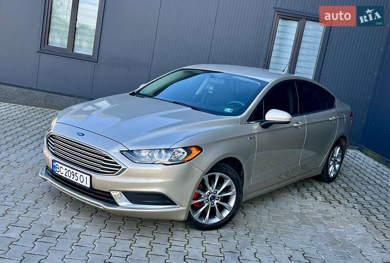 Ford Fusion (2016)