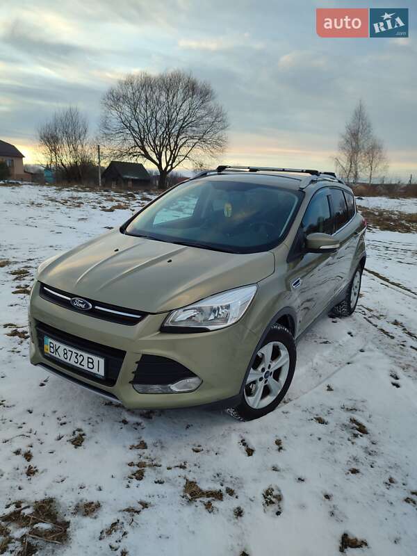 Ford Kuga (2013)