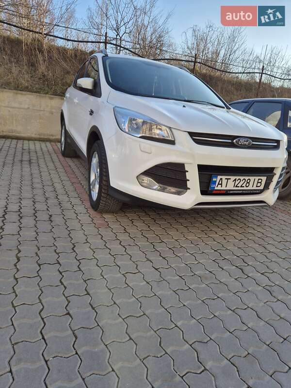 Ford Kuga (2015)