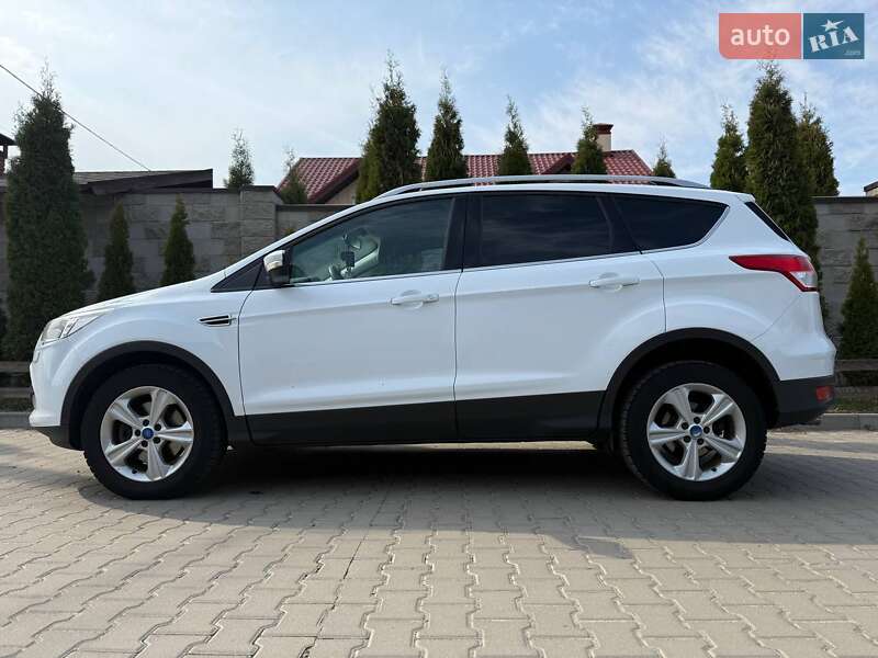 Ford Kuga (2015)