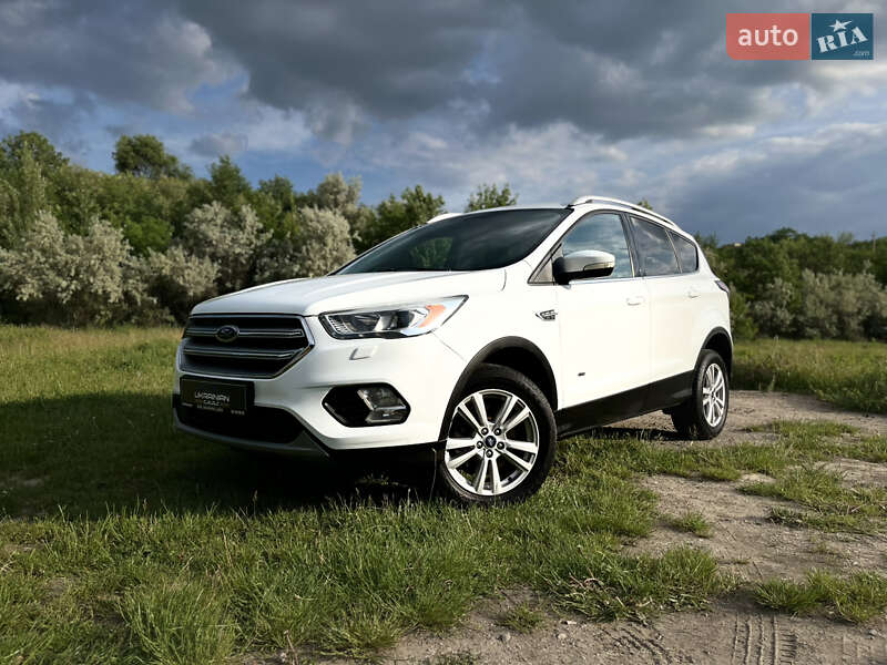 Ford Kuga (2017)