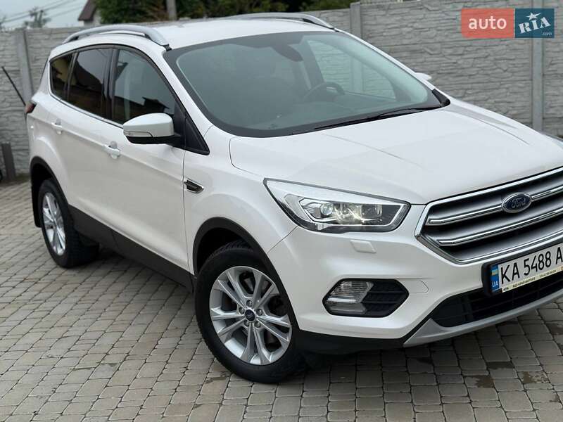 Ford Kuga (2019)