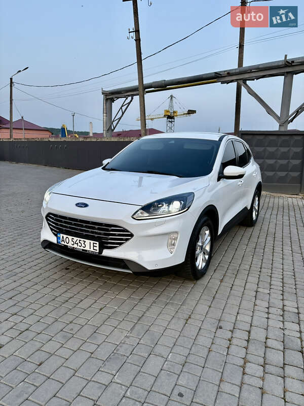 Ford Kuga (2020)