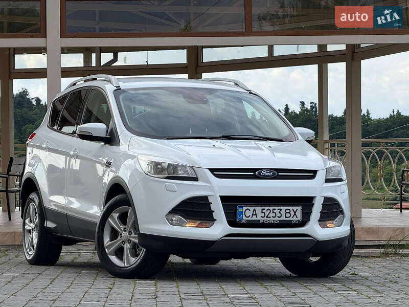 Ford Kuga (2015)