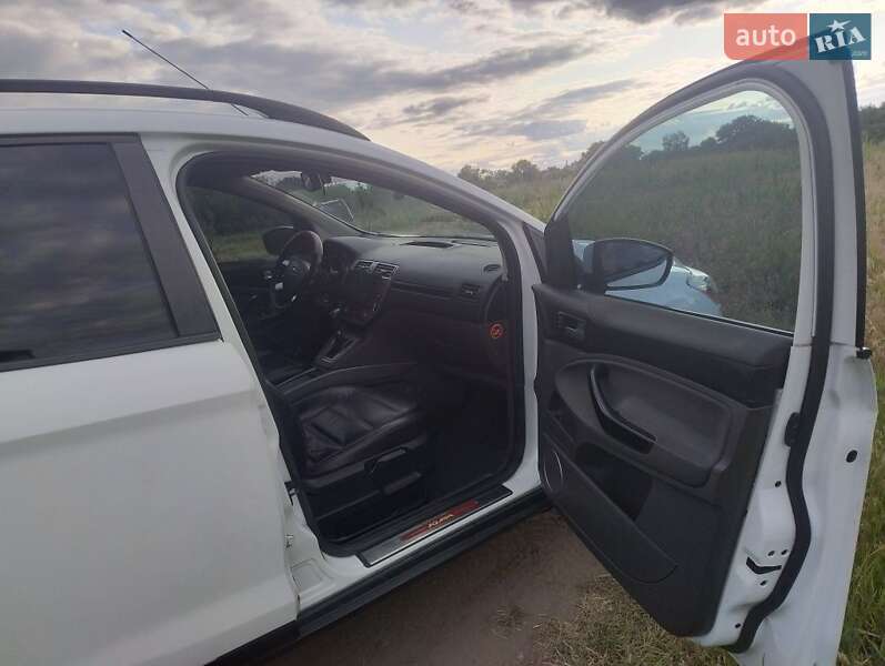 Ford Kuga (2010)