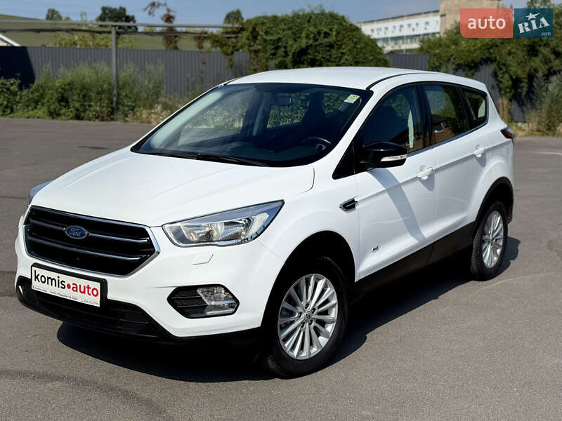 Ford Kuga (2017)