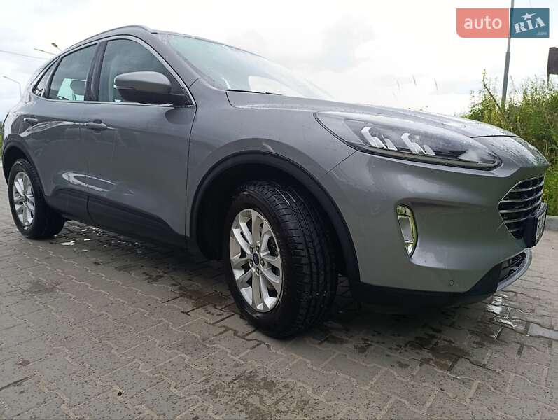 Ford Kuga (2020)