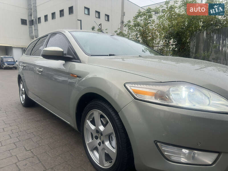 Ford Mondeo (2010)
