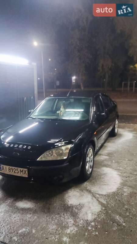 Ford Mondeo (2000)
