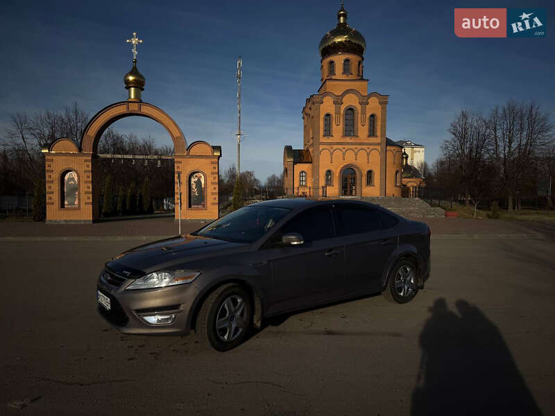 Ford Mondeo (2011)