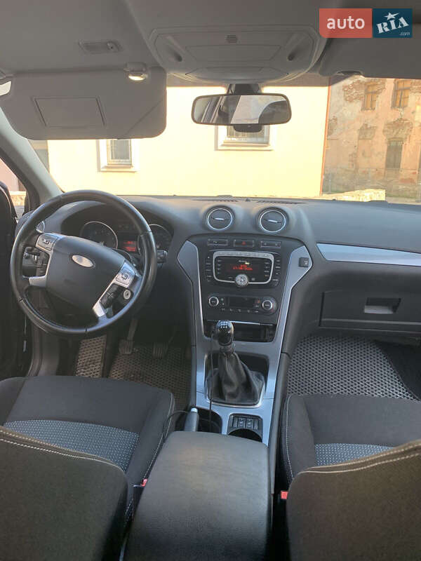 Ford Mondeo (2011)