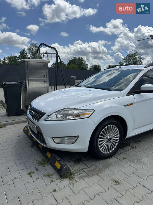 Ford Mondeo (2010)