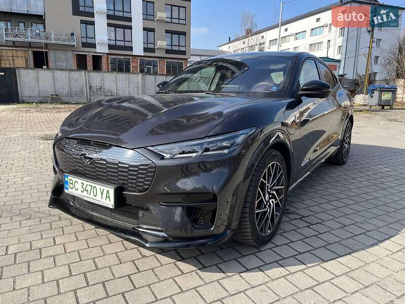 Ford Mustang mach-e (2022)