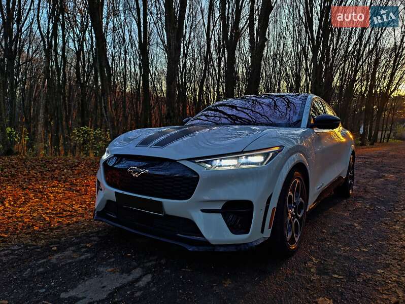 Ford Mustang mach-e (2022)