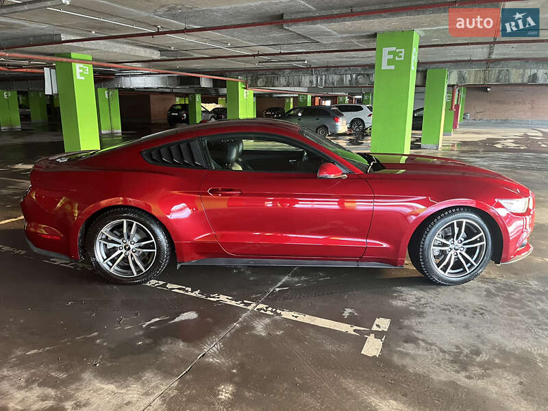 Ford Mustang (2016)
