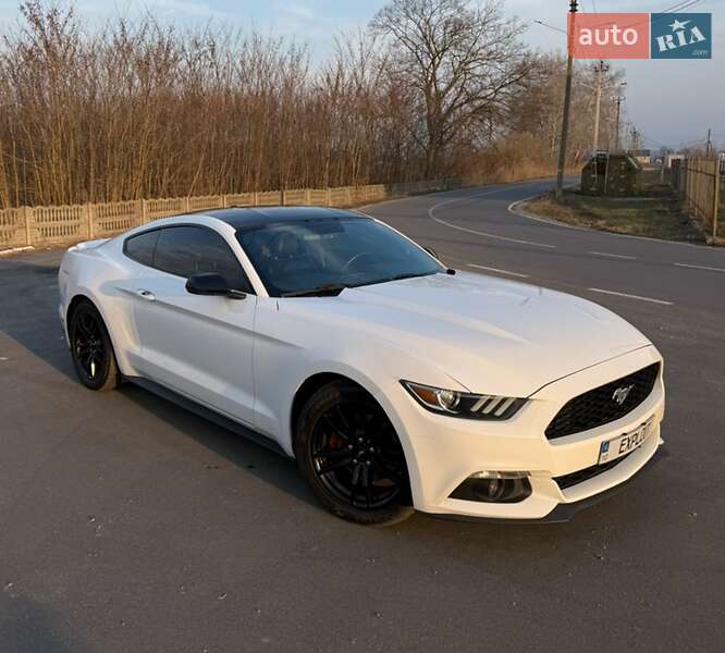 Ford Mustang (2015)