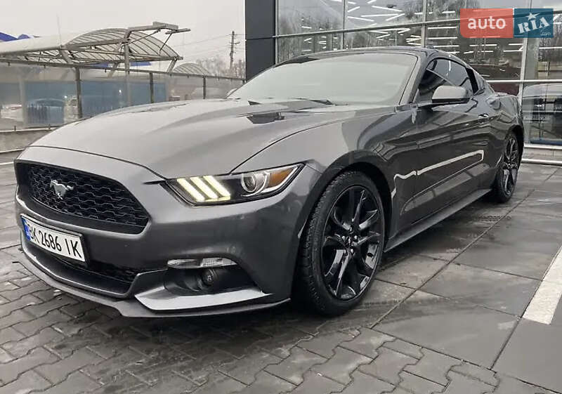Ford Mustang (2017)