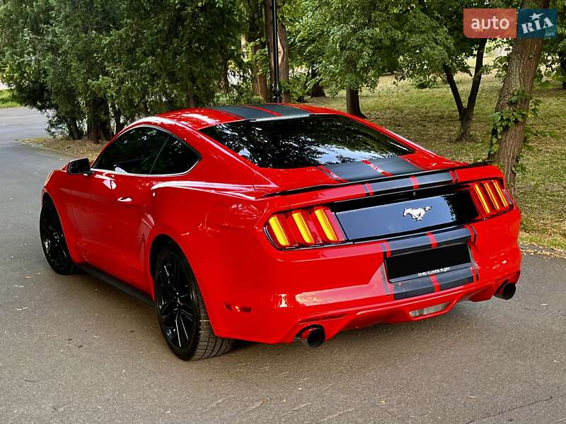 Ford Mustang (2015)