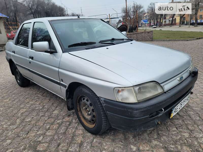 Ford Orion (1992)