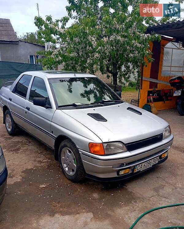 Ford Orion (1992)