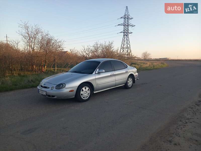Ford Taurus (1996)