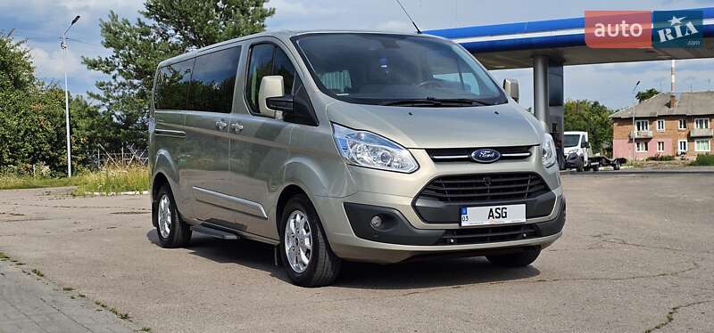 Ford Tourneo custom (2014)