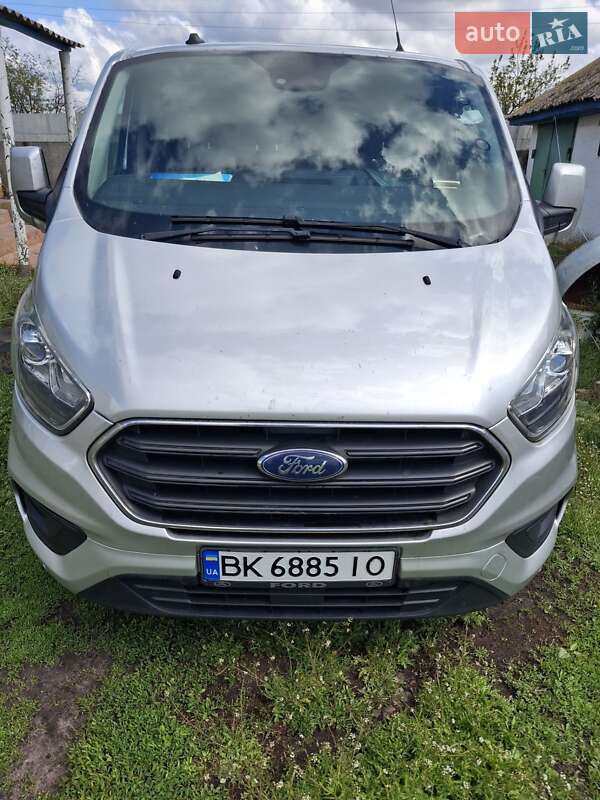 Ford Transit custom (2021)