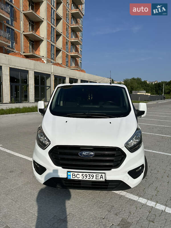 Ford Transit custom (2018)