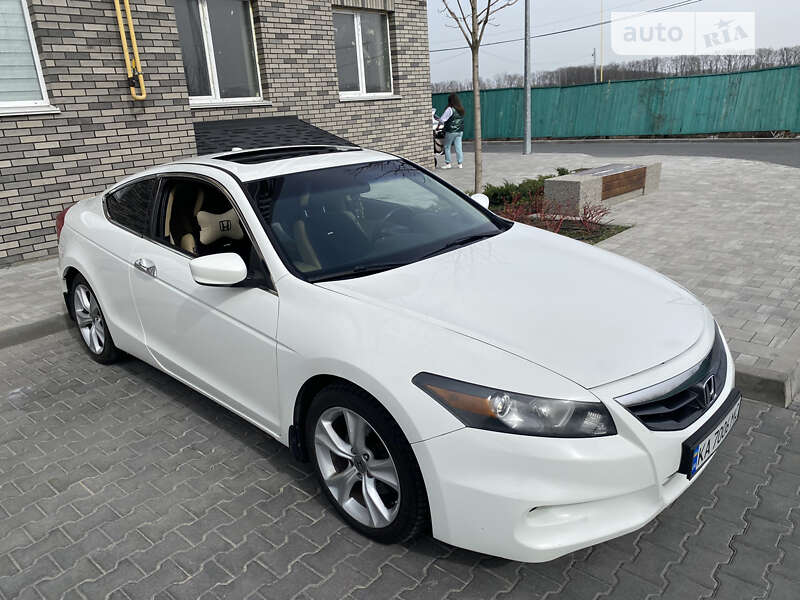 Honda Accord coupe (2012)