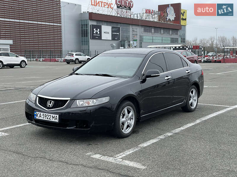 Honda Accord (2005)