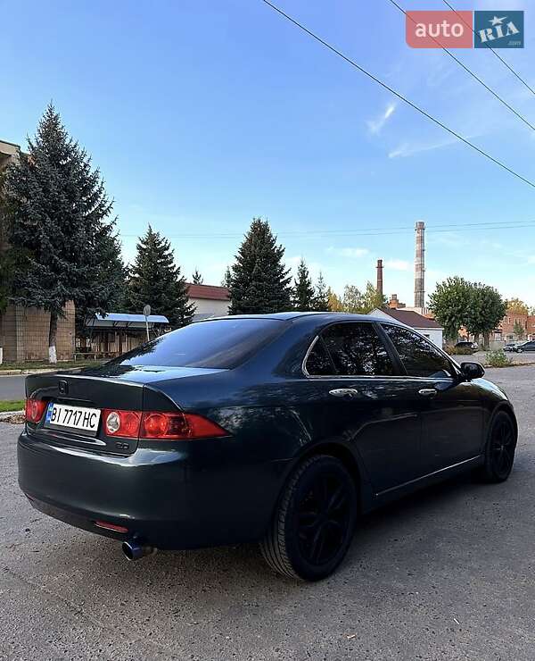 Honda Accord (2005)