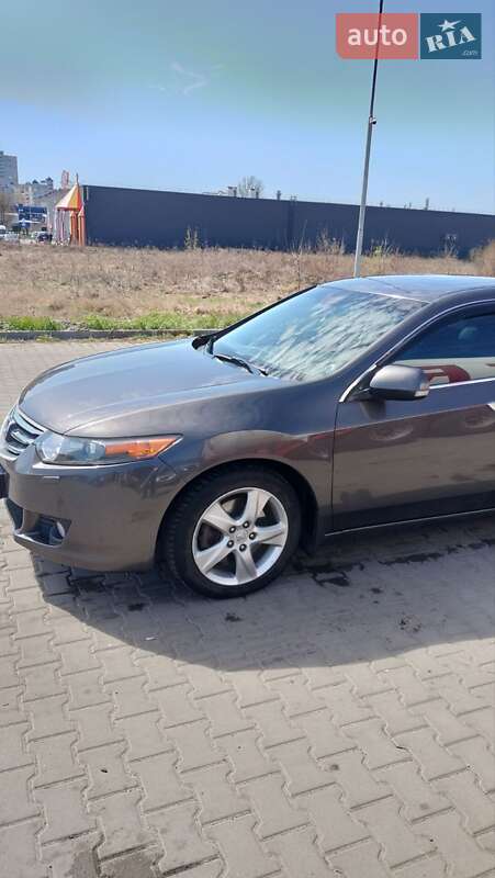 Honda Accord (2010)
