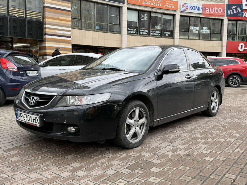 Honda Accord (2005)