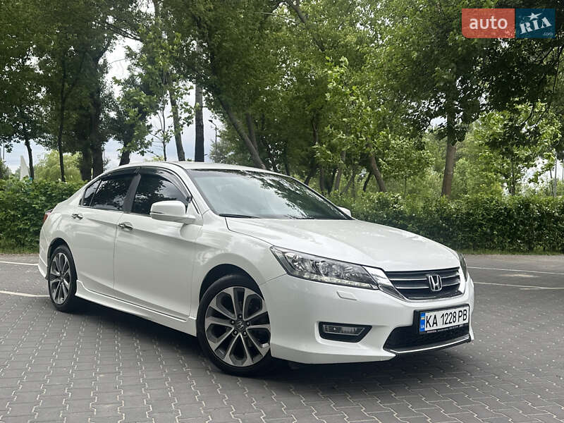 Honda Accord (2013)