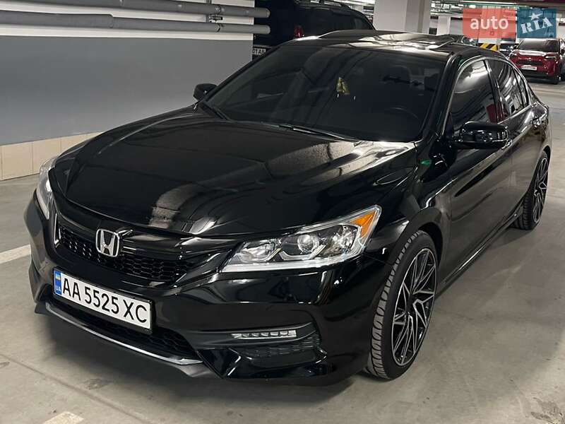 Honda Accord (2016)