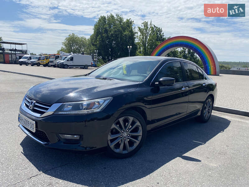 Honda Accord (2015)