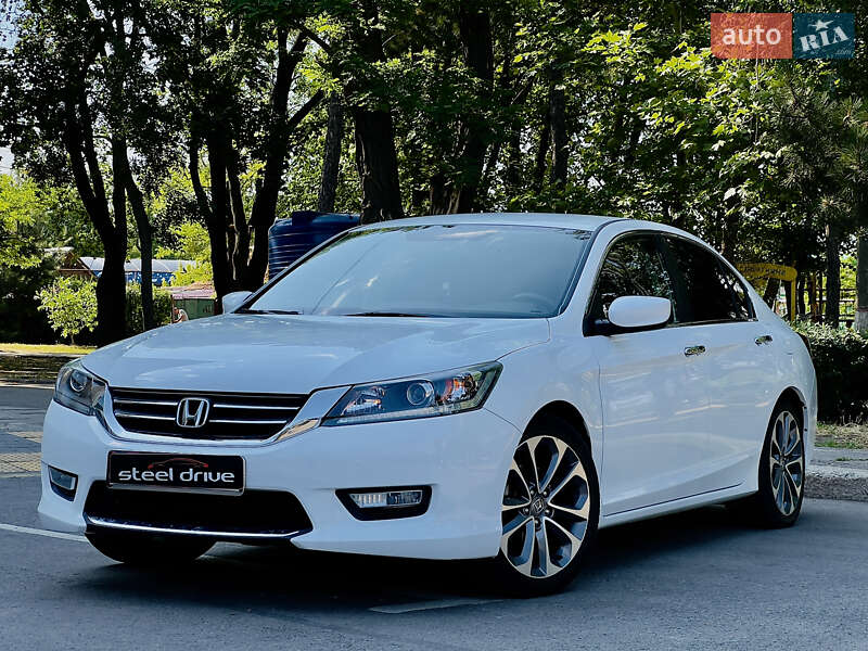 Honda Accord (2014)